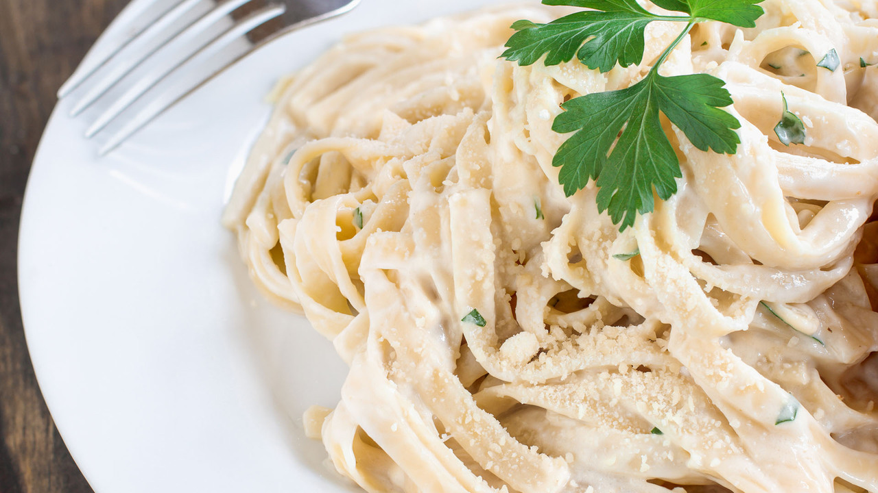 Fettuccine Alfredo